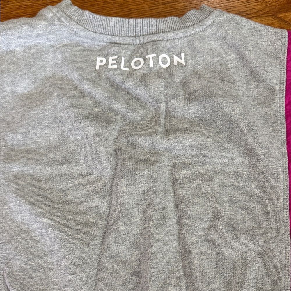 Peloton Fabric-Mix Colorblock Pullover Sweatshirt Gray/Pink Drawcord Hem Size XS - Picture 8 of 8